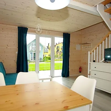 Faro Lodge *